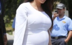 Kim Kardashian : Superbe pour sa baby-shower, entourée de ses proches