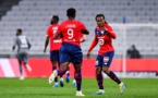 Mené 2-0, Lille renversé Lyon et conserve la tête du classement de Ligue 1