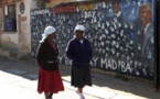 Afrique du Sud: les grand-mères d’Alexandra rendent hommage à Mandela