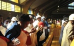 A l'église Regina Mundi du township de Soweto, les fidèles prient pour Nelson Mandela