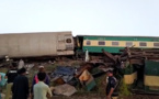 Pakistan: le bilan du double accident ferroviaire passe à 63 morts (compagnie)