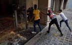 Exaspérés par les étalages vides et les pénuries, les Libanais reprennent la contestation