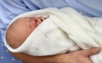 Royaume-Uni: les premières images du bébé royal