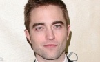 Robert  Pattinson a t-il  "sorti" Kristen  Stewart de sa vie ? il s'explique!