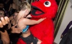 Et maintenant, Miley  Cyrus  twerke avec... Des peluches!