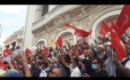 Tunisie: des manifestants réclament le retour de l’ordre constitutionnel