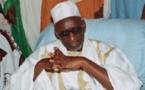 Thierno Madani Tall à Keur Momar Sarr pour formuler des prières