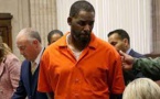 États-Unis : le chanteur R. Kelly reconnu coupable de crimes sexuels