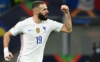 Foot: Bleu ciel à un an du Qatar, avec Benzema en bonne étoile