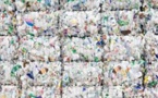 La mode africaine s'empare des déchets plastiques
