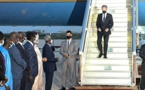 Les images de l’arrivée du Secrétaire d’Etat américain à l’AIBD: Antony Blinken a été accueilli par son homologue Aissata Tall Sall