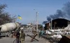 Guerre en Ukraine: les combats font rage aux abords de Kiev, Marioupol assiégée