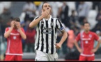 Serie A : la Juventus domine Venise et reste dans la course au podium