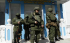 Crimée: les pro-russes saisissent une base navale ukrainienne