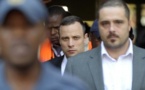 Procès Pistorius: "Vous saviez qui était derrière la porte", affirme le procureur
