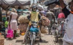 Bénin: sur les marchés de Cotonou, clients et commerçants face à la flambée des prix