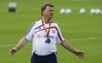 Manchester United: Louis van Gaal nommé manager, Ryan Giggs adjoint