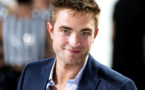 Robert Pattinson avoue etre toujours en contact Kristen Stewart