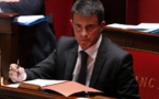 Dans la tourmente, Manuel Valls redemande la confiance des députés