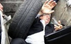 VIDEO INSOLITE. Un député ukrainien jeté dans une poubelle par une foule en colère