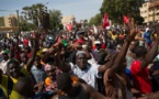 Direct-Burkina : les manifestations ont repris. Des dizaines de milliers de personnes place de la Nation