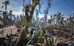 Philippines: rétrogradé en tempête, Hagupit frôle Manille