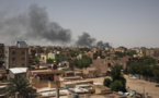 Combats au Soudan: comment vivent les milliers de personnes terrées chez elles, à Khartoum?