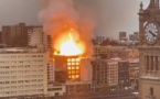 Sydney: un immeuble de sept étages en feu, l'incendie s'étend à d'autres bâtiments