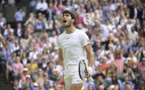 Carlos Alcaraz domine Novak Djokovic en cinq sets à Wimbledon et remporte un deuxième Grand Chelem