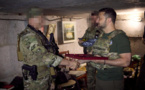 Ukraine: Volodymyr Zelensky à la rencontre des soldats engagés dans la contre-offensive à Bakhmout