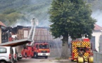 Incendie d’un gîte en Alsace : neuf corps retrouvés, deux personnes « encore introuvables » ; Elisabeth Borne attendue sur place
