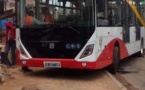 Dérapage d'un bus du BRT: les autorités rassurent et minimisent