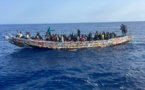 Une nouvelle pirogue partie du Sénégal avec 160 migrants vient d’accoster à El Hierro (Vidéo)