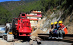 Inde : l'armée envoie de nouveaux équipements pour libérer les 41 ouvriers bloqués dans un tunnel