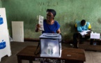 Élections en RDC : le vote se poursuit dans les bureaux perturbés, dans les autres le dépouillement a commencé
