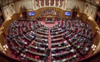 Nouveau scandale en France: une sextape impliquant un parlementaire “influent” secoue le Sénat