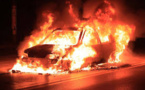 Jaaxay : un pyromane qui a mis le feu à trois (3) véhicules, introuvable