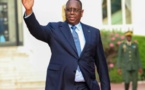 Passation de pouvoir : l’APR en blanc devant le Palais pour dire « Merci à Macky Sall »