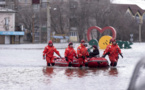 Crue de l'Oural: en Russie et au Kazakhstan, des villes sous les eaux, nouveau pic attendu mercredi