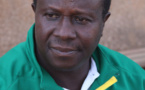Football : "Joseph Koto est lié à la Fédération par un contrat" (spécialiste)
