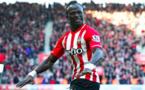 Man U  : Sadio Mané priorité de Louis van Gaal