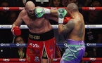 Boxe: Usyk bat encore Fury et conserve ses ceintures mondiales des lourds