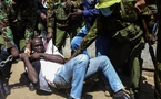 Kenya: la police réprime une manifestation pacifique contre les enlèvements d'opposants