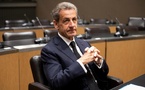 Sous bracelet électronique, Nicolas Sarkozy annonce mettre "entre parenthèses" ses activités publiques
