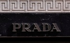 Mode: la maison italienne Prada rachète sa rivale Versace pour 1,25 milliard d'euros
