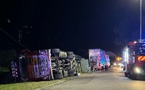 Course-poursuite entre camions : un renversement spectaculaire sur l’autoroute indigne les internautes