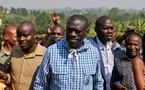 Ouganda: l'opposant Kizza Besigye est détenu «dans ces conditions malsaines et humiliantes», affirme son épouse