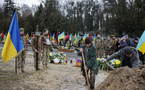 La Russie a rendu les corps de 1000 soldats ukrainiens, selon Kiev
