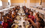 PAM : 20 millions d’enfants de plus qu’en 2022 reçoivent des repas scolaires en Afrique subsaharienne