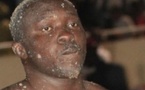 Dakar: condamné à un an de prison, le lutteur Saloum-Saloum ressort libre après 21 mois de détention provisoire